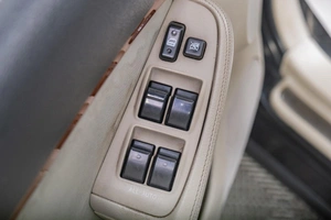 Седан Toyota Avensis 2008 года, 899000 рублей, Томск
