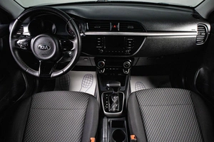 Седан Kia Rio 2019 года, 1189000 рублей, Сургут