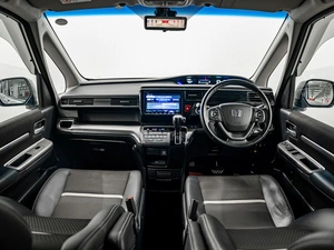 Минивэн Honda Stepwgn 2018 года, 2250000 рублей, Красноярск