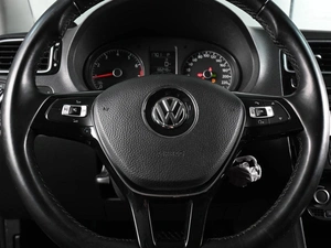 Седан Volkswagen Polo 2017 года, 1419000 рублей, Аксай