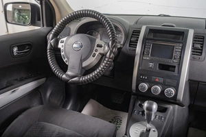 Внедорожник Nissan X-Trail 2013 года, 1549000 рублей, Томск