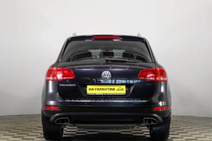 Внедорожник Volkswagen Touareg 2011 года, 2349000 рублей, Пермь