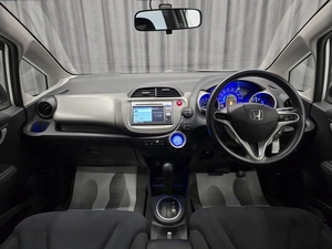 Хетчбэк Honda Fit 2013 года, 799000 рублей, Красноярск