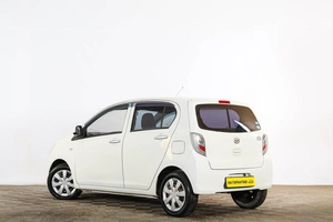 Хетчбэк Daihatsu Mira e:S 2015 года, 749000 рублей, Тюмень