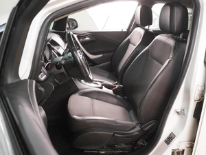 Хетчбэк Opel Astra 2012 года, 884000 рублей, Воронеж