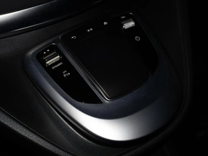 Минивэн Mercedes-benz EQV 2021 года, 7000000 рублей, Санкт-Петербург