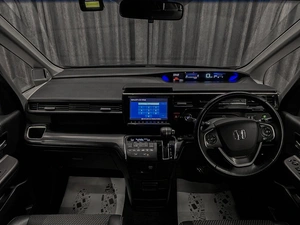 Минивэн Honda Stepwgn Spada 2016 года, 1999000 рублей, Красноярск