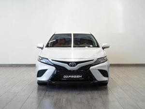 Седан Toyota Camry 2018 года, 2499000 рублей, Саратов