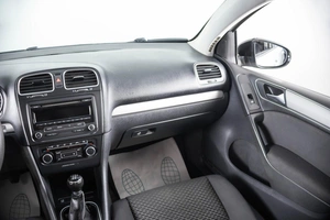 Хетчбэк Volkswagen Golf 2012 года, 579000 рублей, Пермь