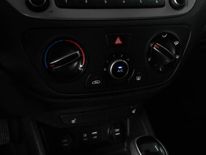 Седан Hyundai Solaris 2018 года, 1369000 рублей, Аксай
