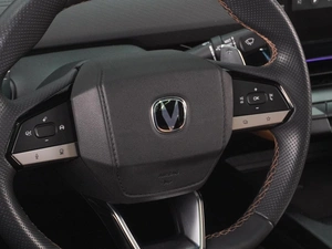 Лифтбек Changan UNI-V 2022 года, 2139000 рублей, Воронеж