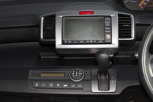 Минивэн Honda Freed 2008 года, 999000 рублей, Новосибирск