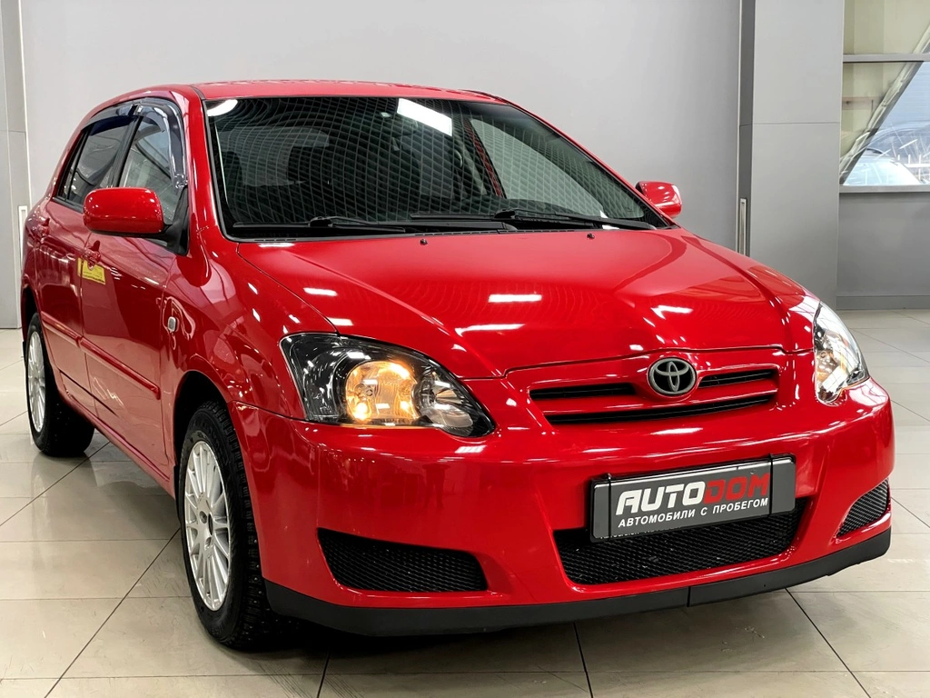 Хетчбэк Toyota Corolla 2005 года, 637000 рублей, Солонцы