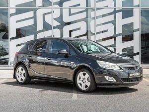 Хетчбэк Opel Astra 2012 года, 760000 рублей, Краснодар