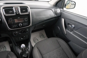 Хетчбэк Renault Sandero 2018 года, 1269000 рублей, Красноярск