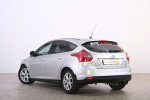 Хетчбэк Ford Focus 2012 года, 719000 рублей, Омск