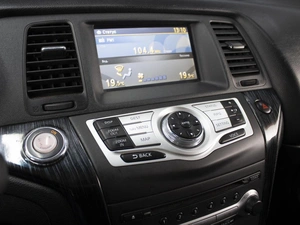 Внедорожник Nissan Murano 2011 года, 1320000 рублей, Омск