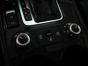 Внедорожник Volkswagen Touareg 2012 года, 1470000 рублей, Минеральные Воды