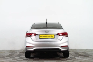 Седан Hyundai Solaris 2017 года, 1369000 рублей, Сургут