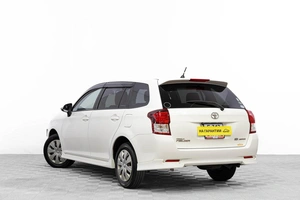 Универсал Toyota Corolla Fielder 2013 года, 1269000 рублей, Барнаул