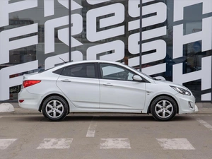 Седан Hyundai Solaris 2012 года, 1020000 рублей, Краснодар