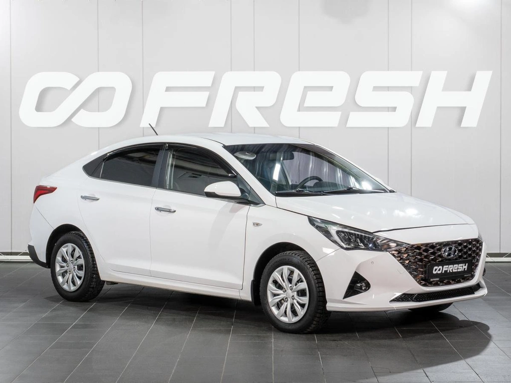 Седан Hyundai Solaris 2021 года, 1599000 рублей, Сургут
