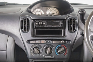 Минивэн Toyota Funcargo 2001 года, 499000 рублей, Томск