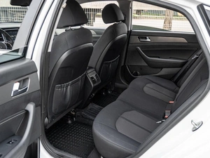 Седан Hyundai Sonata 2018 года, 2050000 рублей, Краснодар