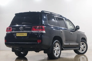 Внедорожник Toyota Land Cruiser 2015 года, 5319000 рублей, Новокузнецк