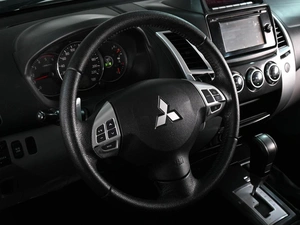 Внедорожник Mitsubishi Pajero Sport 2015 года, 2199000 рублей, Ростов-на-Дону