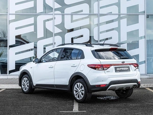 Хетчбэк Kia Rio X-Line 2019 года, 1640000 рублей, Краснодар