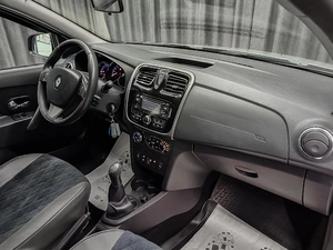 Хетчбэк Renault Sandero 2015 года, 680000 рублей, Красноярск