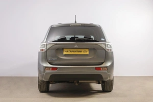 Внедорожник Mitsubishi Outlander 2015 года, 1929000 рублей, Новосибирск