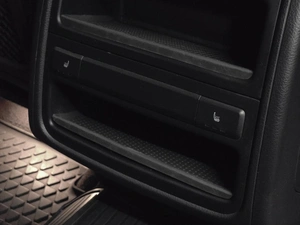 Внедорожник Volkswagen Touareg 2012 года, 1990000 рублей, Красноярск