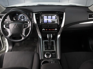 Внедорожник Mitsubishi Montero Sport 2022 года, 4710000 рублей, Омск