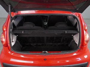 Хетчбэк Peugeot 107 2011 года, 509000 рублей, Воронеж