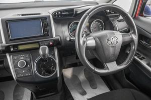 Минивэн Toyota Wish 2010 года, 1299000 рублей, Барнаул