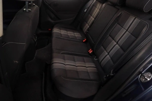 Хетчбэк Volkswagen Golf 2012 года, 839000 рублей, Челябинск