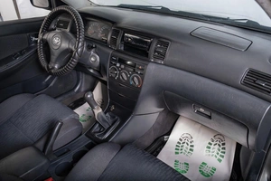 Седан Toyota Corolla 2004 года, 499000 рублей, Томск