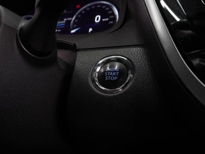 Седан Toyota Camry 2023 года, 3349000 рублей, Воронеж