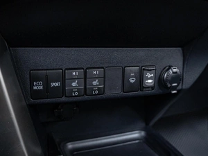 Внедорожник Toyota RAV4 2012 года, 2120000 рублей, Краснодар
