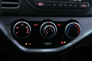 Хетчбэк Kia Picanto 2012 года, 688000 рублей, Солонцы