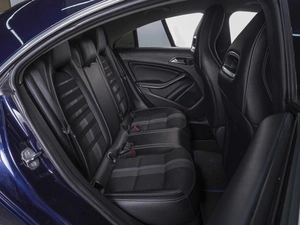 Седан Mercedes-benz CLA-класс 2018 года, 1630000 рублей, Ростов-на-Дону