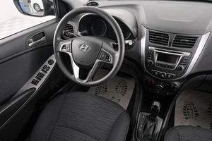 Седан Hyundai Solaris 2016 года, 1249000 рублей, Красноярск