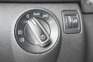 Внедорожник Volkswagen Tiguan 2011 года, 1409000 рублей, Кемерово