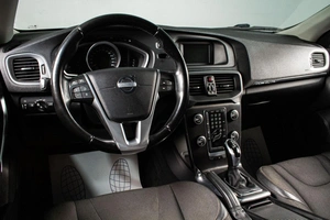 Хетчбэк Volvo V40 2014 года, 1339000 рублей, Сургут