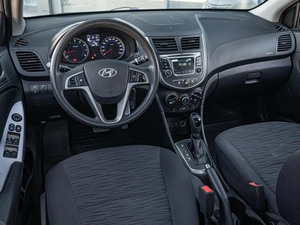Седан Hyundai Solaris 2016 года, 930000 рублей, Краснодар