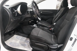 Седан Kia Rio 2020 года, 1459000 рублей, Новокузнецк