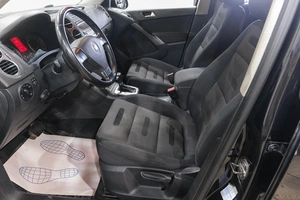 Внедорожник Volkswagen Tiguan 2009 года, 1119000 рублей, Новокузнецк