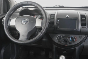 Хетчбэк Nissan Note 2013 года, 839000 рублей, Кемерово